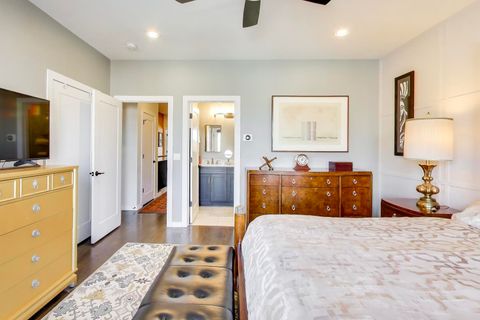 Tiny photo for 347 E 44th Street, Chicago, IL 60653 (MLS # 12565786)