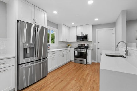 Tiny photo for 26890 N Longwood Road, Lake Forest, IL 60045 (MLS # 12791286)