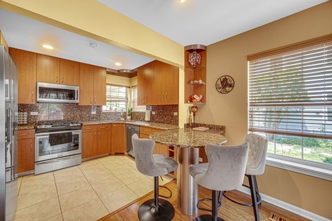 Tiny photo for 1424 DERBY Lane, Mundelein, IL 60060 (MLS # 12771745)