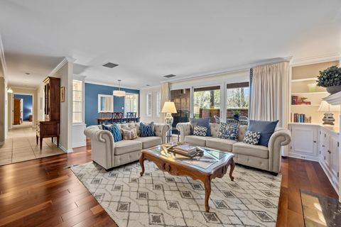 Tiny photo for 105 E Laurel Avenue #106, Lake Forest, IL 60045 (MLS # 12596929)