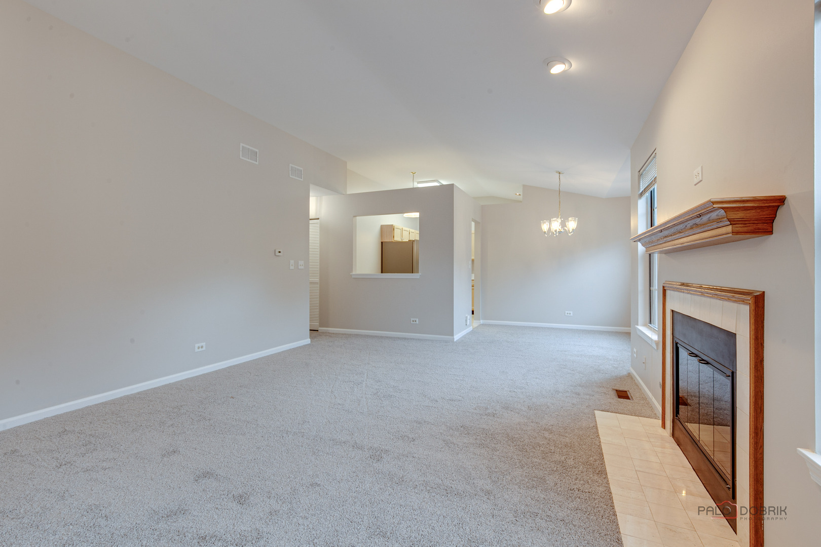 543 Grosse Pointe Circle