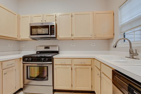 Tiny photo for 543 Grosse Pointe Circle, Vernon Hills, IL 60061 (MLS # 12503673)