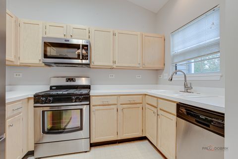 Tiny photo for 543 Grosse Pointe Circle, Vernon Hills, IL 60061 (MLS # 12503673)