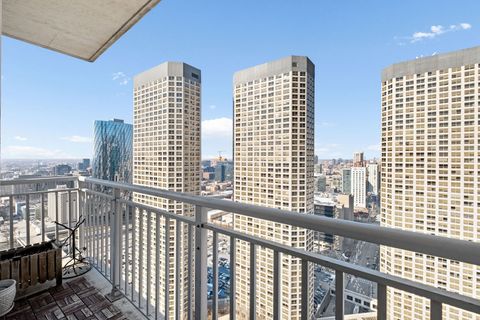 Tiny photo for 125 S Jefferson Street #3102, Chicago, IL 60661 (MLS # 12567437)