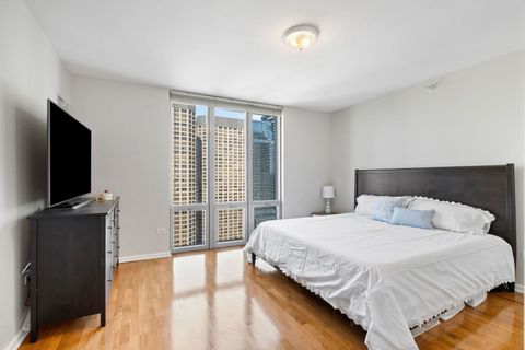 Tiny photo for 125 S Jefferson Street #3102, Chicago, IL 60661 (MLS # 12567437)