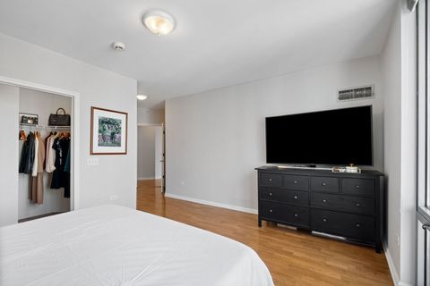 Tiny photo for 125 S Jefferson Street #3102, Chicago, IL 60661 (MLS # 12567437)