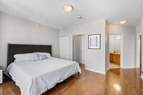Tiny photo for 125 S Jefferson Street #3102, Chicago, IL 60661 (MLS # 12567437)