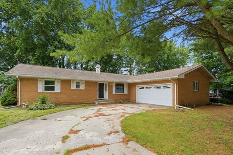 Photo of 109 N 3RD Street, Colona, IL 61241 (MLS # 12687242)