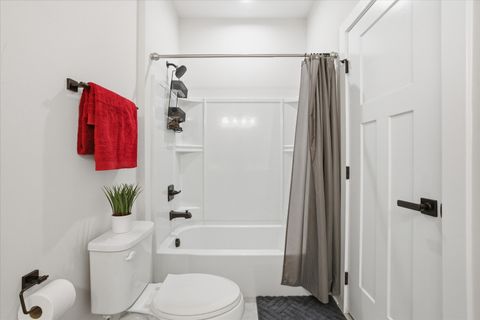 Tiny photo for 1851 Glenlake Court, New Lenox, IL 60451 (MLS # 12496746)