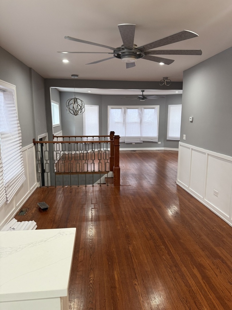 7806 S Rhodes Avenue