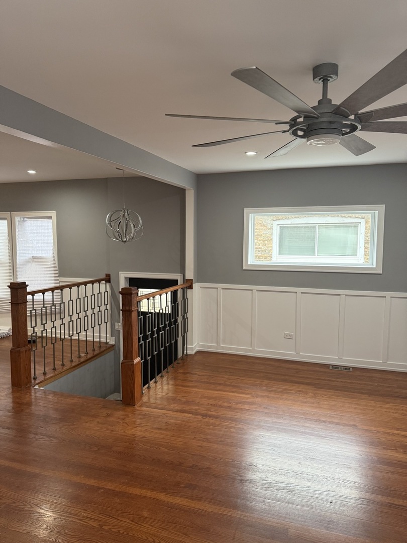 7806 S Rhodes Avenue