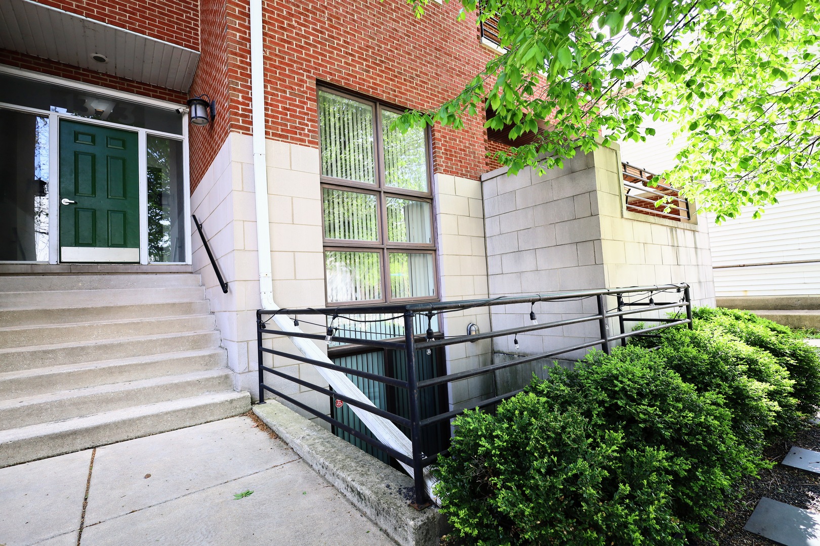 1373 W HUBBARD Street 1W