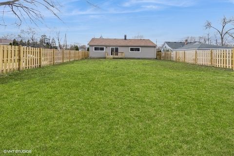 A home in Des Plaines