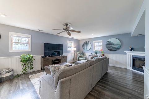 Tiny photo for 16612 Meadow Court, Tinley Park, IL 60477 (MLS # 12586979)