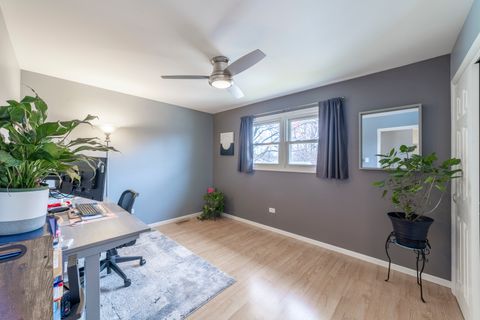 Tiny photo for 16612 Meadow Court, Tinley Park, IL 60477 (MLS # 12586979)