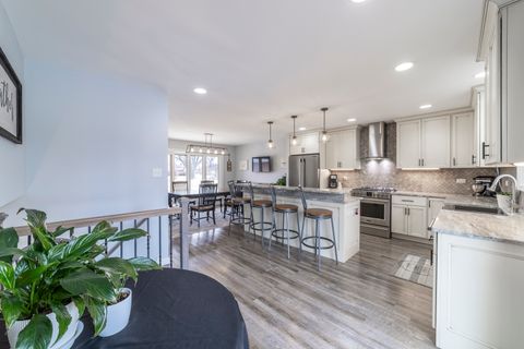 Tiny photo for 16612 Meadow Court, Tinley Park, IL 60477 (MLS # 12586979)