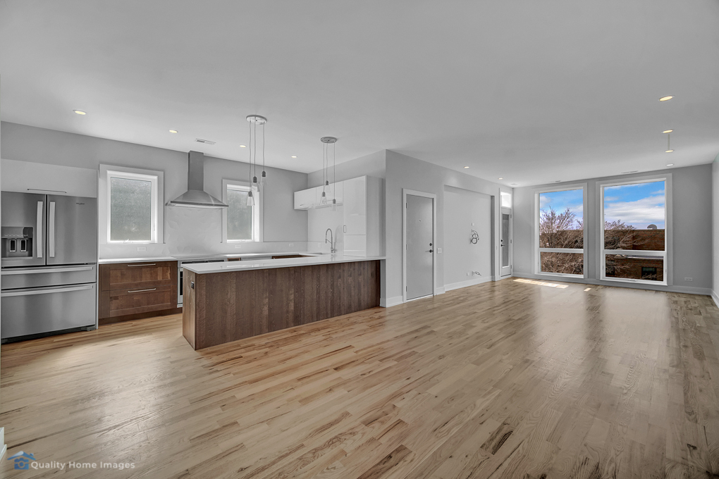 2851 N Clybourn Avenue 3