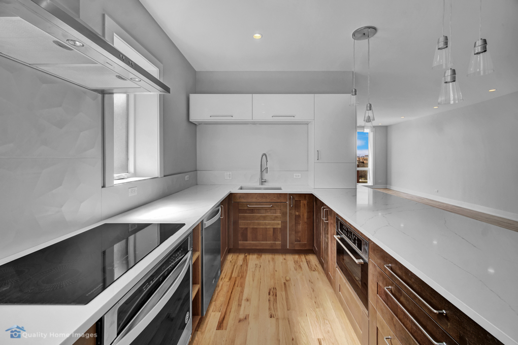 2851 N Clybourn Avenue 3