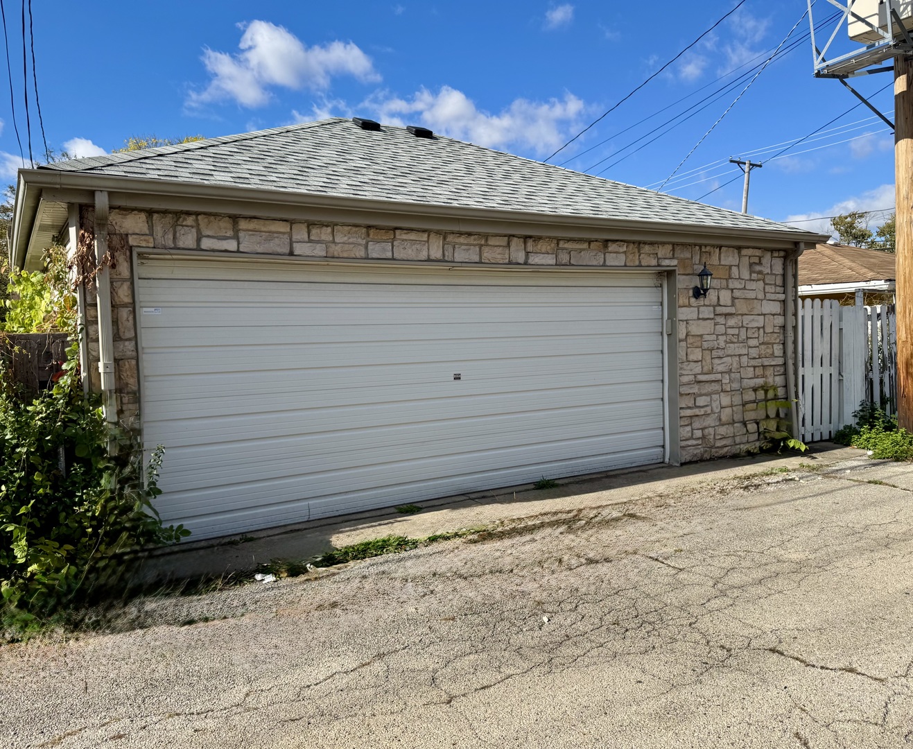 Chicago, Illinois 60634, United States, 6 Bedrooms Bedrooms, ,3 BathroomsBathrooms,Residential,Active,251153