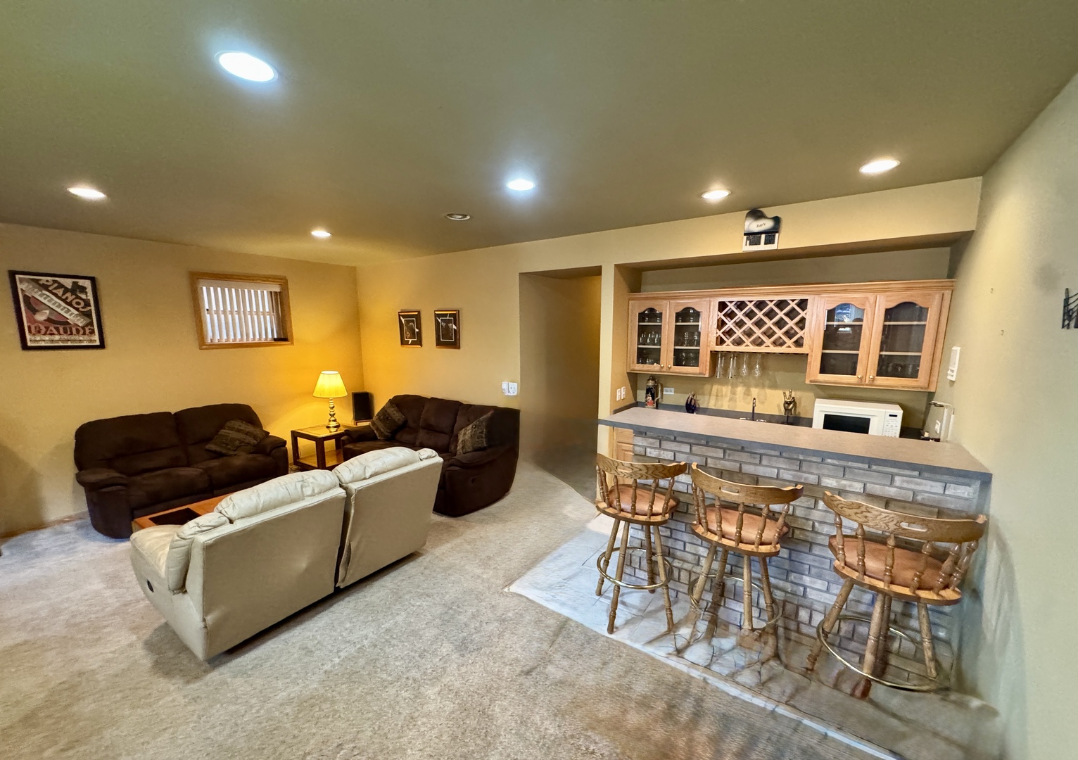 Chicago, Illinois 60634, United States, 6 Bedrooms Bedrooms, ,3 BathroomsBathrooms,Residential,Active,251153