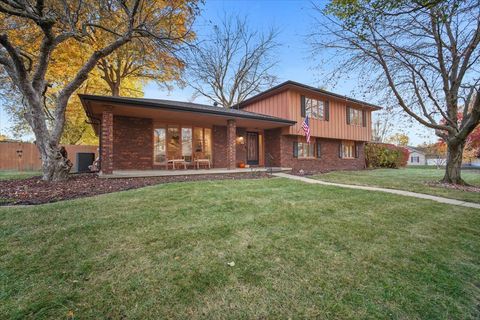 Tiny photo for 2603 Wellington Way, Bloomington, IL 61704 (MLS # 12518486)