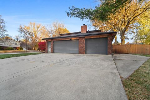 Tiny photo for 2603 Wellington Way, Bloomington, IL 61704 (MLS # 12518486)