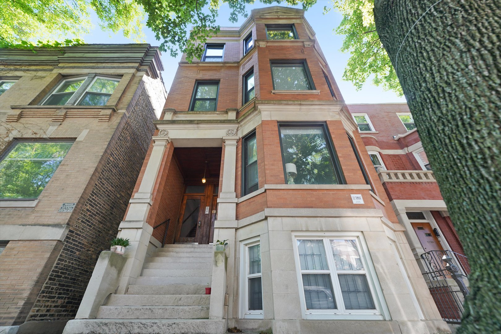 2735 N Magnolia Avenue