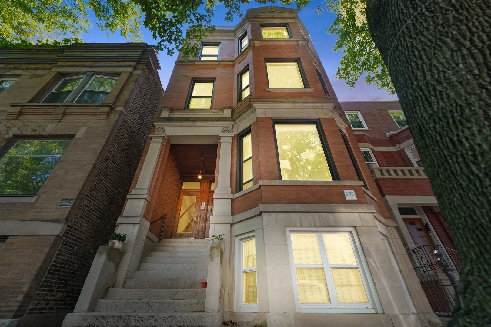 2735 N Magnolia Avenue