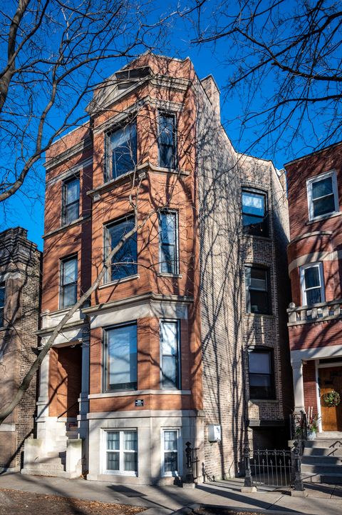 2735 N Magnolia Avenue Chicago IL 60614