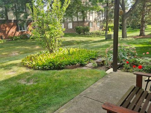 Tiny photo for 230 Windsor Lane #A, Willowbrook, IL 60527 (MLS # 12468208)