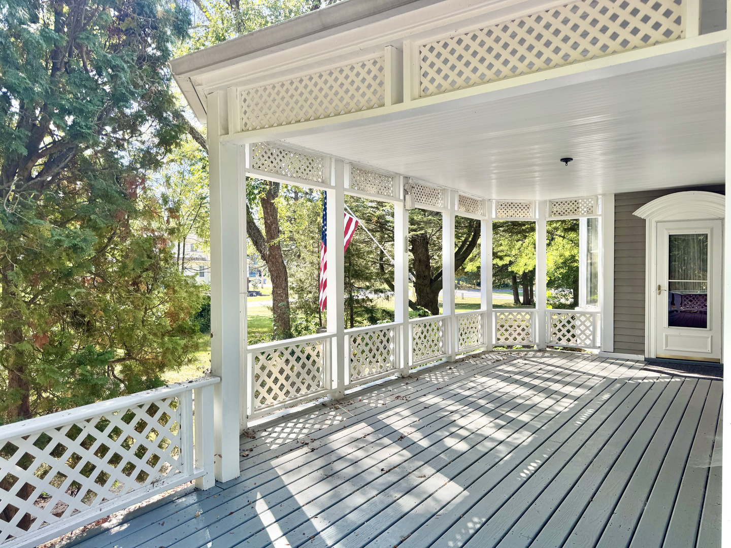 100 E Miller Avenue