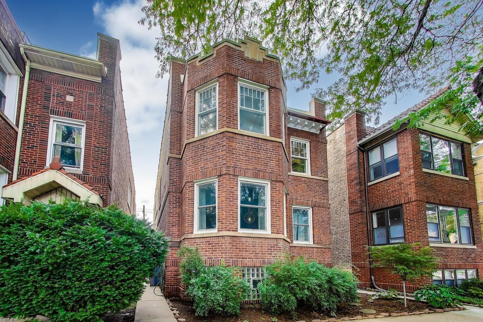 2238 W Argyle Street 2