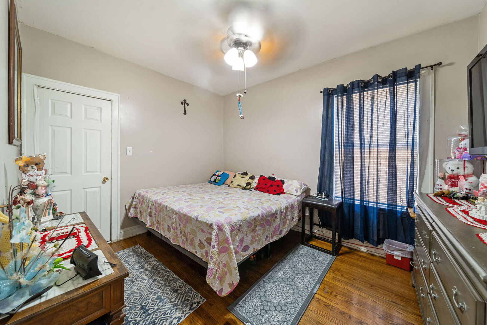 6130 S Washtenaw Avenue