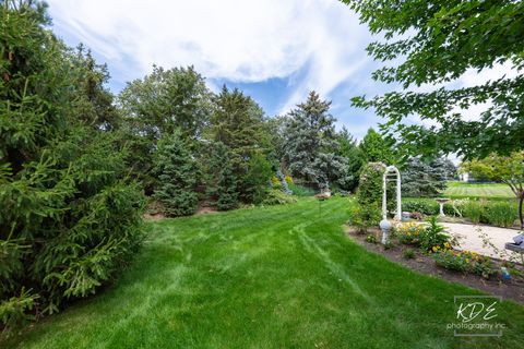 Tiny photo for 940 Burnham Court, Aurora, IL 60502 (MLS # 12515850)