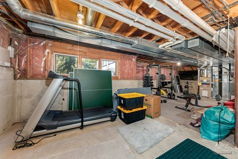 Tiny photo for 940 Burnham Court, Aurora, IL 60502 (MLS # 12515850)