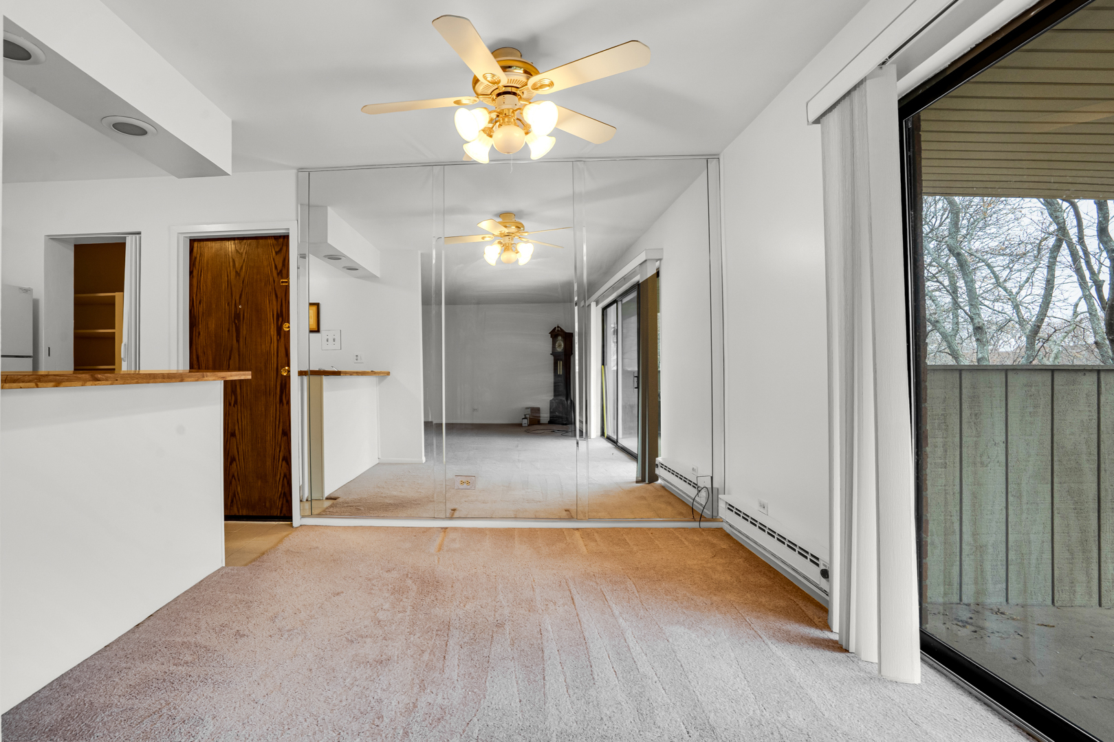 150 E Fountainview Lane 3B