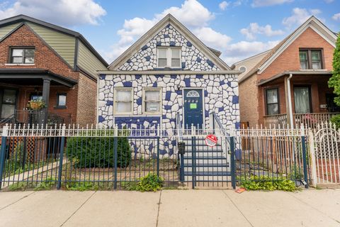 2242 N Keystone Avenue Chicago IL 60639