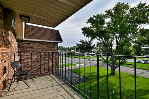 Tiny photo for 850 S Lorraine Road S #3E, Wheaton, IL 60189 (MLS # 12782878)