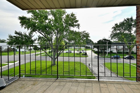 Tiny photo for 850 S Lorraine Road S #3E, Wheaton, IL 60189 (MLS # 12782878)