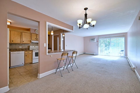 Tiny photo for 850 S Lorraine Road S #3E, Wheaton, IL 60189 (MLS # 12782878)