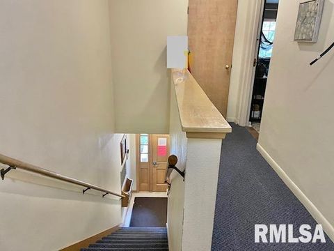 Tiny photo for 940 17TH Street #4, Moline, IL 61265 (MLS # QC4267751)