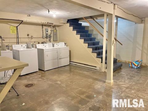 Tiny photo for 940 17TH Street #4, Moline, IL 61265 (MLS # QC4267751)