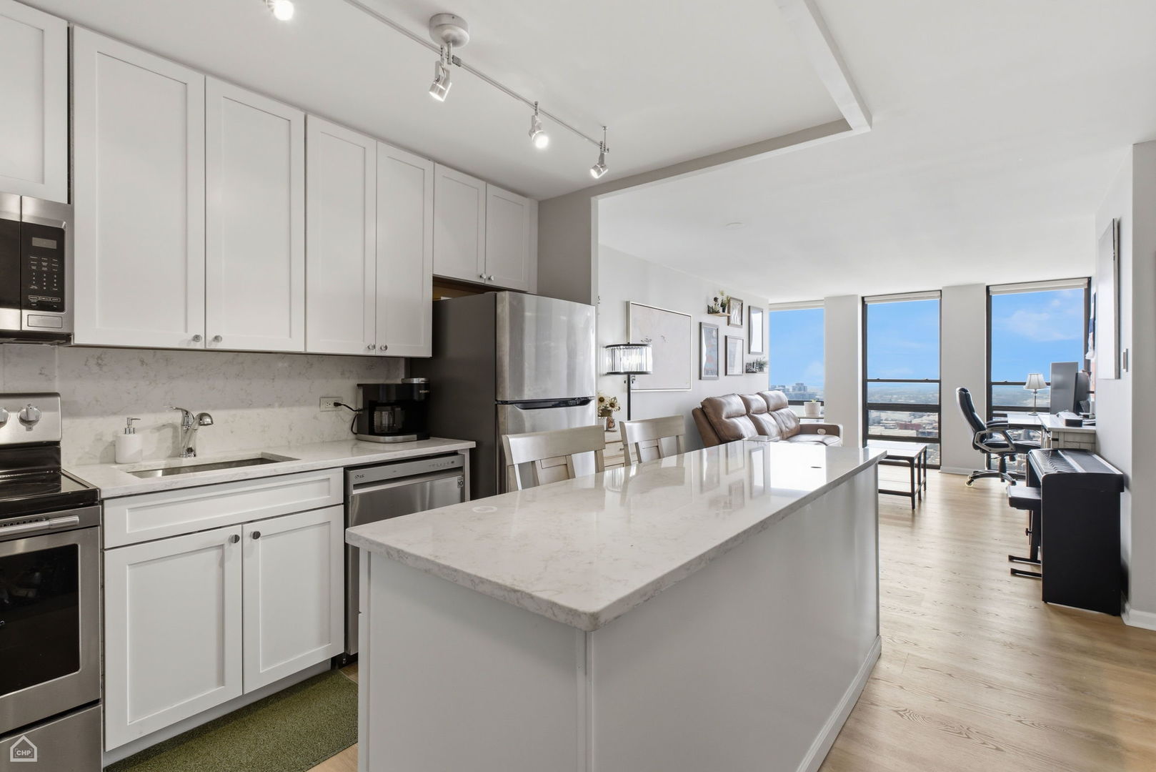 1660 N La Salle Drive 3810