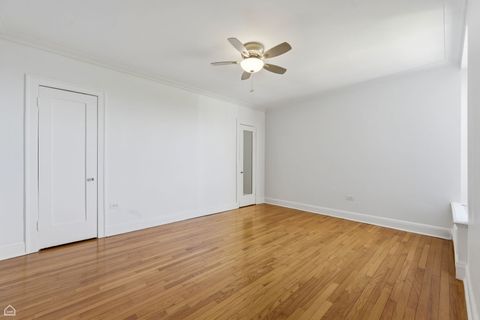 Tiny photo for 5555 S Everett Avenue #9-D, Chicago, IL 60637 (MLS # 12629676)