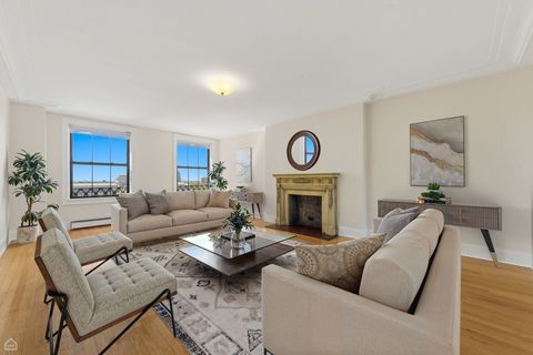 Tiny photo for 5555 S Everett Avenue #9-D, Chicago, IL 60637 (MLS # 12629676)