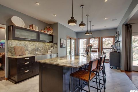 Tiny photo for 5585 Wood Crest Dr. Dr, Quincy, IL 62305 (MLS # 12517337)