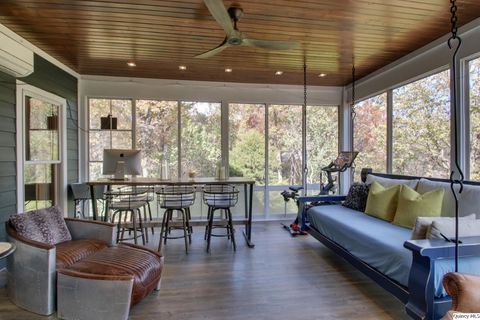 Tiny photo for 5585 Wood Crest Dr. Dr, Quincy, IL 62305 (MLS # 12517337)