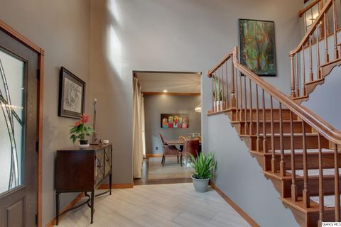 Tiny photo for 5585 Wood Crest Dr. Dr, Quincy, IL 62305 (MLS # 12517337)