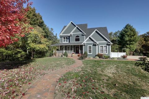 Tiny photo for 5585 Wood Crest Dr. Dr, Quincy, IL 62305 (MLS # 12517337)