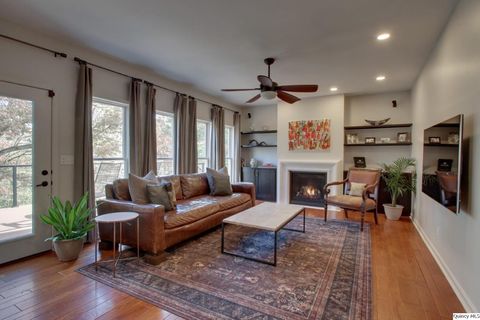 Tiny photo for 5585 Wood Crest Dr. Dr, Quincy, IL 62305 (MLS # 12517337)